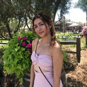 Meet your Posher, Vaneza